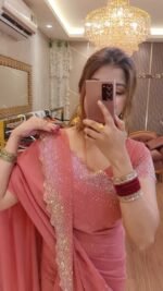 White Gold ইন্ডিয়ান জর্জেট শাড়ি – ব্লাউজ পিসসহ - Image 5